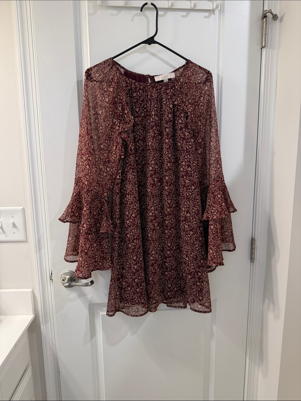 Price Final: LOFT Burgundy Floral Bell-Sleeve Shift Dress